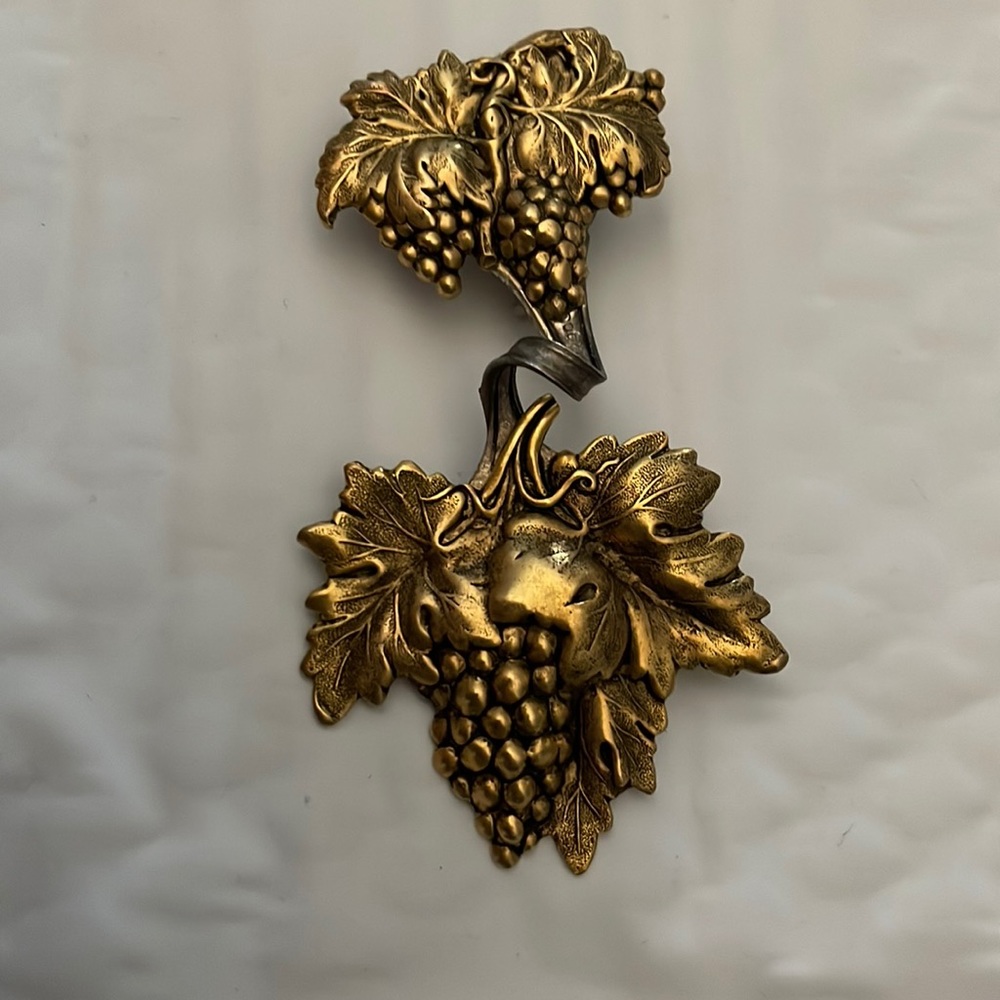 Broach - vintage spoon, grape leaves